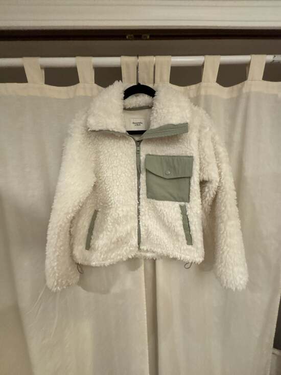 Abercrombie & Fitch Jackets & Blazers - Abercrombie & Fitch Full-Zip Utility Sherpa Jacket In White and Sage Green